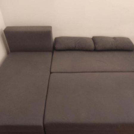 Nice Room With 2 Shared Bathrooms ,Wc , 2Km To Old Town -100M From Metro Szwedzka วอร์ซอ ภายนอก รูปภาพ