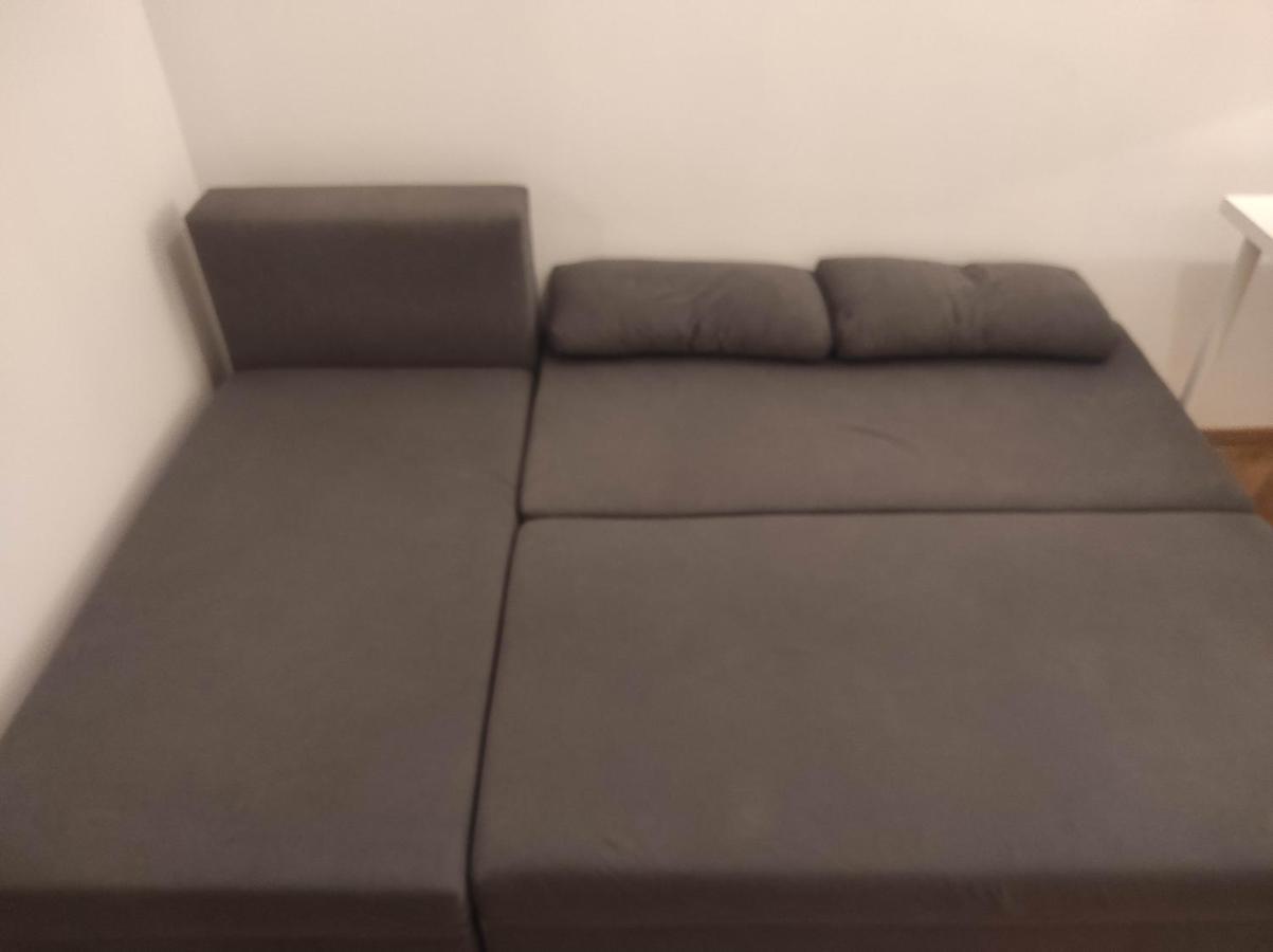 Nice Room With 2 Shared Bathrooms ,Wc , 2Km To Old Town -100M From Metro Szwedzka วอร์ซอ ภายนอก รูปภาพ