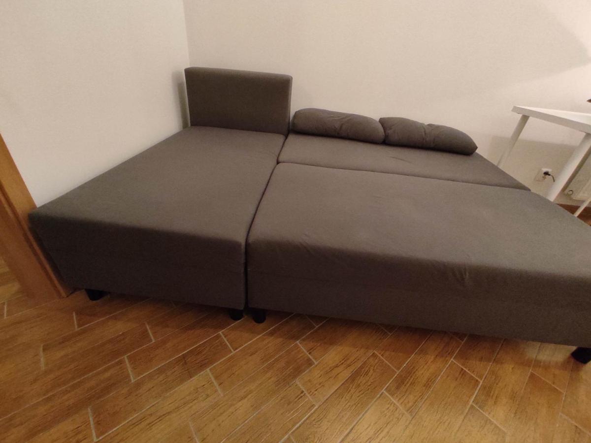 Nice Room With 2 Shared Bathrooms ,Wc , 2Km To Old Town -100M From Metro Szwedzka วอร์ซอ ภายนอก รูปภาพ